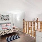 Daire Magic House